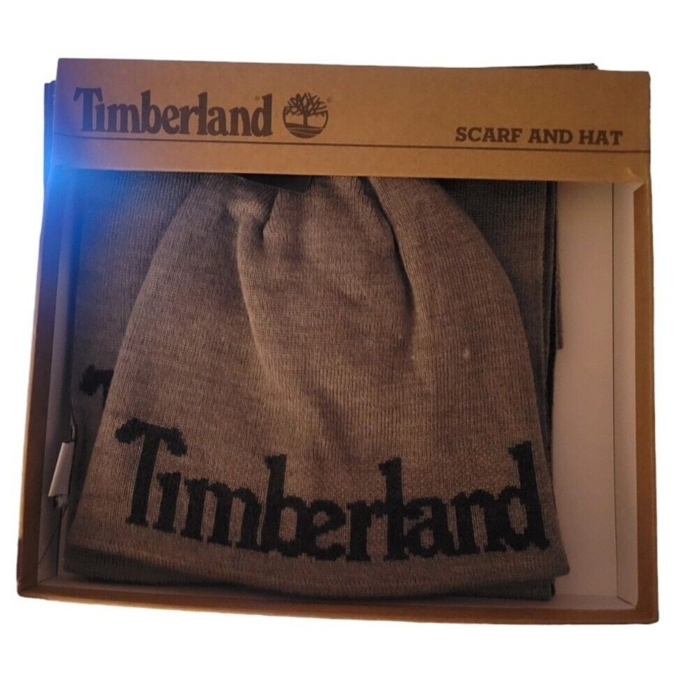 Timberland Scarf and Hat Set Reversible Gray Set One Size Fits Most